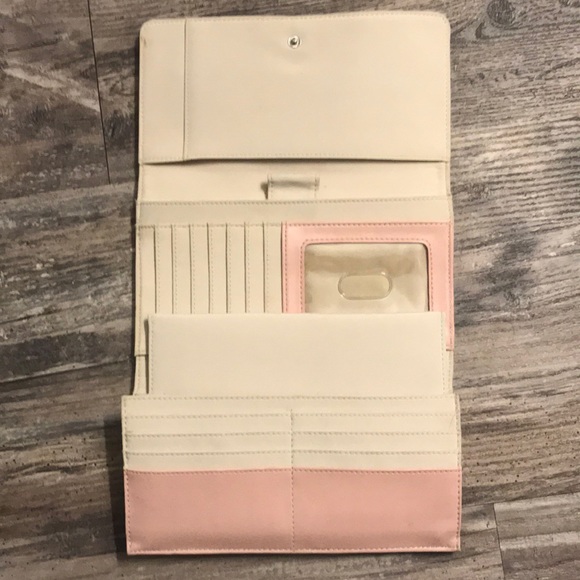 Nine West wallet - Picture 2 of 4